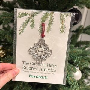 Plow & Hearth Pewter Ornament